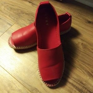 Women's leather peep-toe shoe/lofa